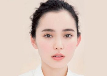 Màu da tiếng Anh là gì?